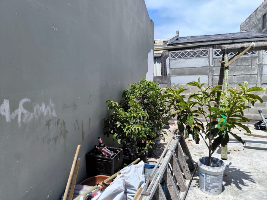 3 Bedroom Property for Sale in Lavender Hill Western Cape